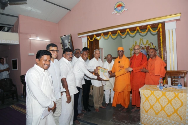 Under the jurisdiction of Ramakrishna Ashram Center in Bellary: Handover of documents