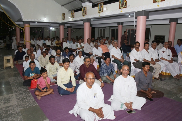 Under the jurisdiction of Ramakrishna Ashram Center in Bellary: Handover of documents