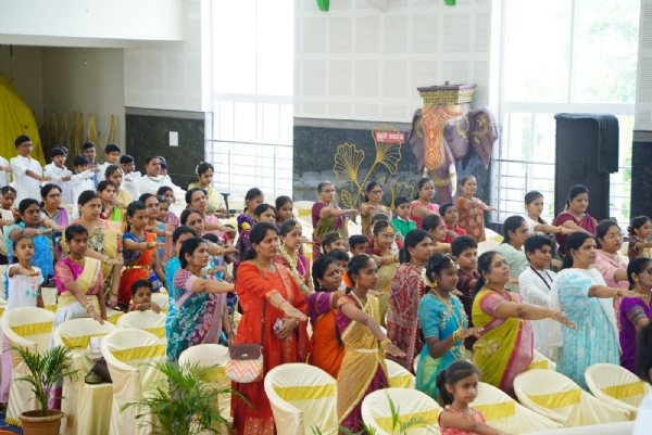 ಹಿಂದೂ ಧರ್ಮವನ್ನು ಪುನರುಜ್ಜೀವನಗೊಳಿಸಿದ್ದು  ಆದಿ ಶಂಕರಾಚಾರ್ಯರು