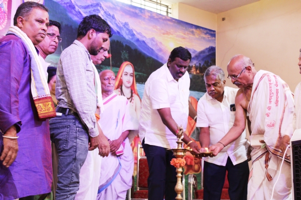 ಶಂಕರಾಚಾರ್ಯರ ಕೊಡುಗೆ ಅನನ್ಯ: ಶಾಸಕ ಕೆ.ರಾಘವೇಂದ್ರ ಹಿಟ್ನಾಳ