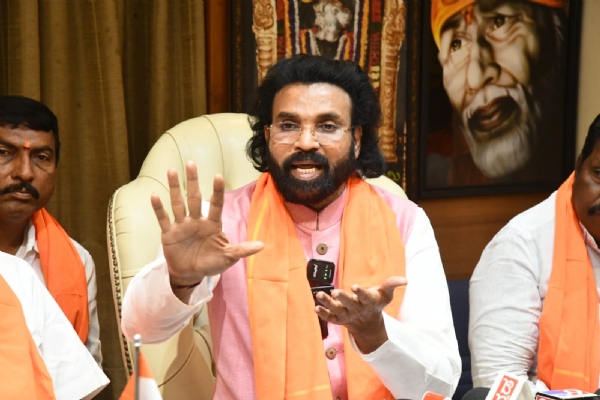 ಮಹಿಳೆಯರು ಕಾಂಗ್ರೆಸ್ಗೆ ಓಟ್ಬ್ಯಾಂಕ್ ಅಷ್ಟೇ - ಬಿ. ಶ್ರೀರಾಮುಲು