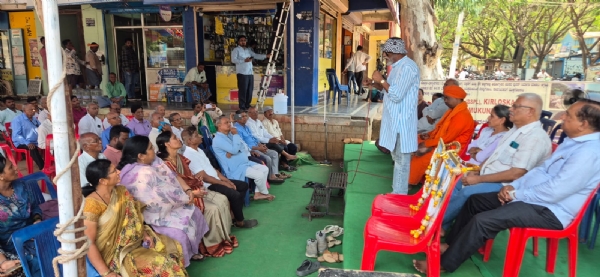 ಗದುಗಿನ ತೋಂಟದ ಶ್ರೀಗಳು ನಮಗೆ ಮಾದರಿ: ಕೋರಣೇಶ್ವರ ಸ್ವಾಮೀಜಿ
