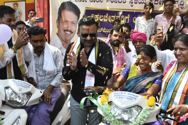 ಹೊಸ ಕನಿಷ್ಠ ವೇತನ ಜಾರಿಗೆ ಪ್ರಯತ್ನ : ಸಚಿವ ಸಂತೋಷ್ ಎಸ್.ಲಾಡ್