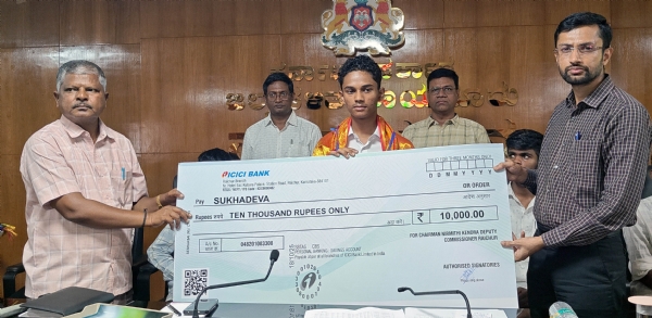 ವಿದ್ಯಾರ್ಥಿಗಳು ನಿರಂತರ ಅಧ್ಯಯನಶೀಲರಾಗಬೇಕು: ಜಿಲ್ಲಾಧಿಕಾರಿ ನಿತೀಶ್ ಕೆ.