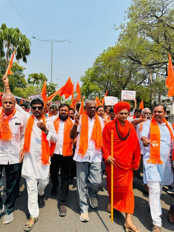 ಗೋ ಹತ್ಯೆ ನಿಷೇಧಕ್ಕೆ ಆಗ್ರಹ