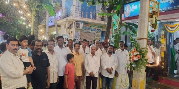 ಕೋಲಾರ ಪಿಸಿ ಬಡಾವಣೆ ಕರಗೋತ್ಸವಕ್ಕೆ ಧ್ವಜಾರೋಹಣ