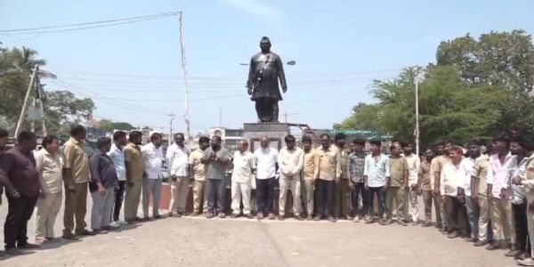 ಎಲ್ಪಿಜಿ ಗ್ಯಾರಂಟಿ’ಗಾಗಿ ಆಟೋ ಚಾಲಕರ ಹೋರಾಟ