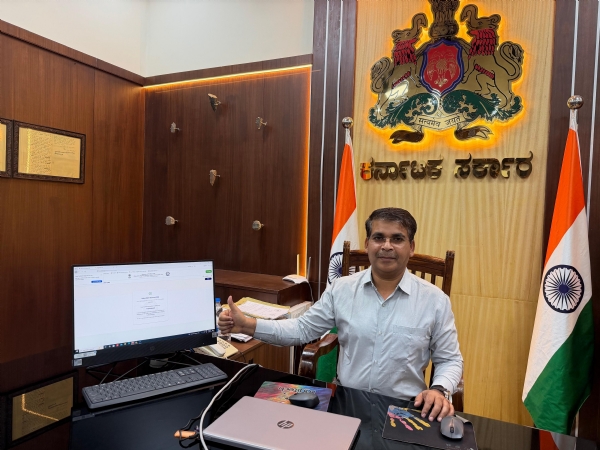 ಸ್ವಯಂ ಗಣತಿ: ದಾಖಲಿಸಿದ ಅಪರ ಜಿಲ್ಲಾಧಿಕಾರಿ ಮಹಮ್ಮದ್ ಎನ್.ಝುಬೇರ್