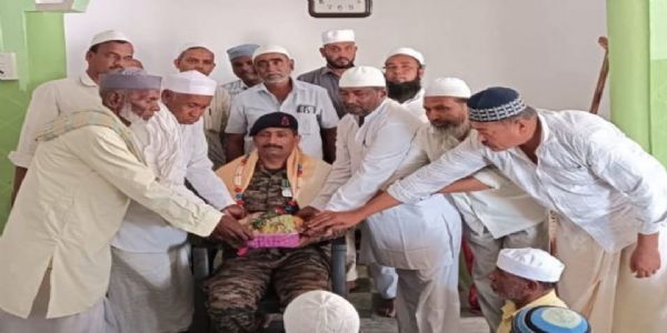 22 ವರ್ಷಗಳ ಸೇವೆ ಬಳಿಕ ಸ್ವಗ್ರಾಮಕ್ಕೆ ಯೋಧನಿಗೆ ಭರ್ಜರಿ ಸನ್ಮಾನ