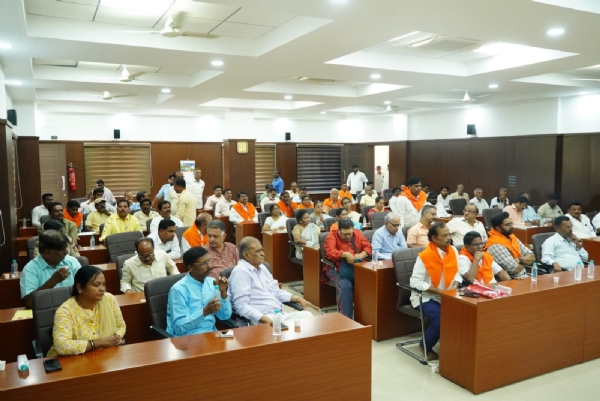 ಮಹನೀಯರ ಜಯಂತಿ ಅದ್ದೂರಿ ಆಚರಣೆ: ಎಡಿಸಿ ಮಹಮ್ಮದ್ ಝುಬೇರ್.ಎನ್