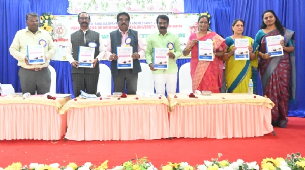 ಸಮಾಜ ಸುಧಾರಣೆಯ ಹರಿಕಾರ ಬಾಬು ಜಗಜೀವನರಾಂ ಸಮಾಜ ಸುಧಾರಣೆಯ ಹರಿಕಾರ ಬಾಬು ಜಗಜೀವನರಾಂ