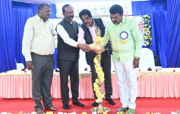 ಸಮಾಜ ಸುಧಾರಣೆಯ ಹರಿಕಾರ ಬಾಬು ಜಗಜೀವನರಾಂ ಸಮಾಜ ಸುಧಾರಣೆಯ ಹರಿಕಾರ ಬಾಬು ಜಗಜೀವನರಾಂ