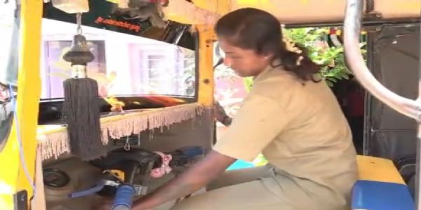 ಎಲ್ ಪಿ ಜಿ ಬೆಲೆ ಏರಿಕೆ, ಆಟೋ ಚಾಲಕಿ ಬದುಕು ತತ್ತರ