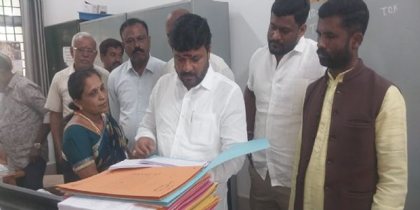 ತಾಲ್ಲೂಕು ಕಛೇರಿಯ ನಿಧಾನಗತಿಗೆ ವಾಸ್ತುದೋಷ ಕಾರಣ : ಶಾಸಕ ಕೊತ್ತೂರು ಮಂಜುನಾಥ್