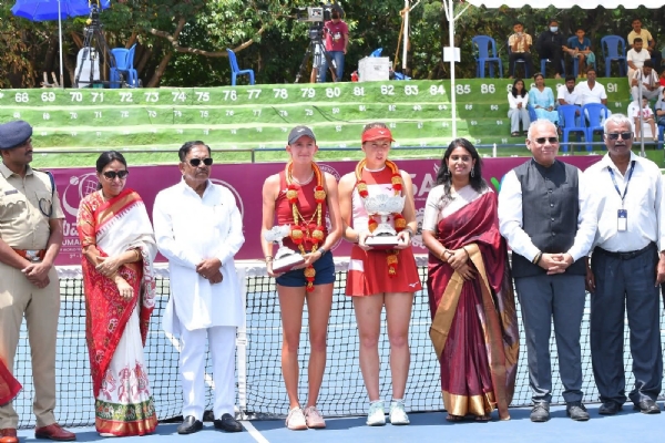 Prize distribution