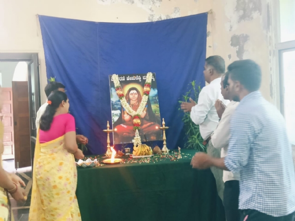 Bellary: District administration celebrates Hemareddy Mallamma Jayanti