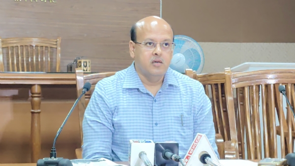 Various programs for the public: District Collector