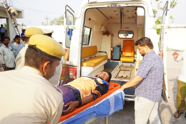 ತುರ್ತು ರಕ್ಷಣೆಗಾಗಿ ಕೈಗಾರಿಕೆಗಳಲ್ಲಿ ಅಣಕು : ಡಿಎಸ್ಪಿ ಜಿ.ಎಂ. ತಿಪ್ಪೇಸ್ವಾಮಿ