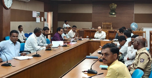 ತ್ಯಾಜ್ಯ ಸಂಸ್ಕರಿಸಿ, ನೀರು, ವಿದ್ಯುತ್ ಕಟ್: ಜಿಲ್ಲಾಧಿಕಾರಿ ಡಾ. ಸುರೇಶ ಇಟ್ನಾಳ ತ್ಯಾಜ್ಯ ಸಂಸ್ಕರಿಸಿ, ನೀರು, ವಿದ್ಯುತ್ ಕಟ್: ಜಿಲ್ಲಾಧಿಕಾರಿ ಡಾ. ಸುರೇಶ ಇಟ್ನಾಳ