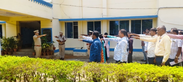 ಕೆಜಿಎಫ್ ಎಸ್.ಪಿ. ಕಛೇರಿಯಲ್ಲಿ ಭಯೋತ್ಪಾದನಾ ವಿರೋಧಿ ದಿನ ಆಚರಿಸಲಾಯಿತು.