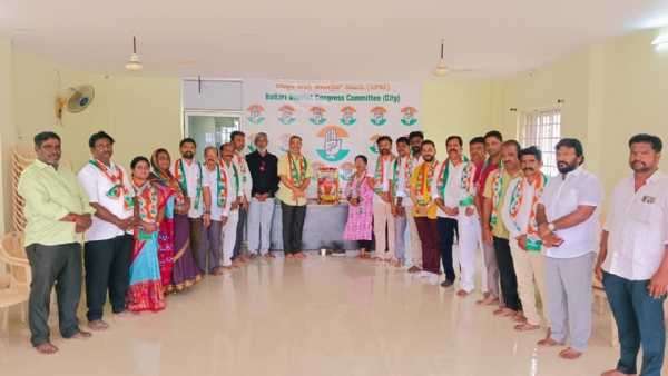 ಬಳ್ಳಾರಿ : ರಾಜೀವ ಗಾಂಧಿ ಪುಣ್ಯಸ್ಮರಣೆ ಬಳ್ಳಾರಿ : ರಾಜೀವ ಗಾಂಧಿ ಪುಣ್ಯಸ್ಮರಣೆ