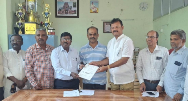ಡಾ.ಎಲ್. ಬಸವರಾಜು ಪ್ರತಿಷ್ಠಾನದ ಕಾರ್ಯಕ್ರಮಗಳನ್ನು ಕೋಲಾರದ ಆದಿಮ ಸಂಸ್ಥೆಗೆ ಹಸ್ತಾಂತರ ಮಾಡಲಾಯಿತು.