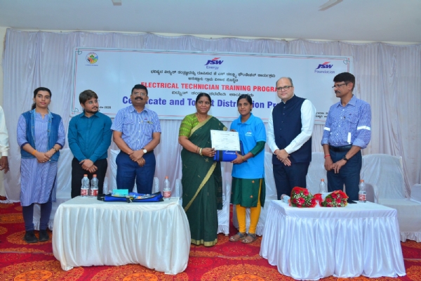Training and distribution of employment certificates to youth Training and distribution of employment certificates to youth