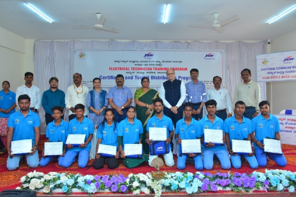 Training and distribution of employment certificates to youth Training and distribution of employment certificates to youth