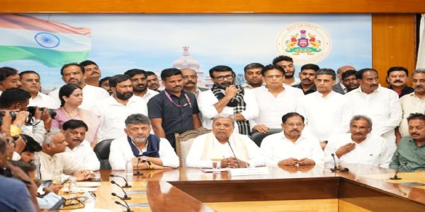 ಹೈಕಮಾಂಡ್ ಸೂಚನೆ ಮೇರೆಗೆ ರಾಜೀನಾಮೆ : ಸಿದ್ದರಾಮಯ್ಯ