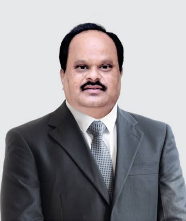 ಕೋಲಾರ ಜಿಲ್ಲಾಧಿಕಾರಿ ಡಾ. ಎಂ.ಆರ್. ರವಿ ಕೋಲಾರ ಜಿಲ್ಲಾಧಿಕಾರಿ ಡಾ. ಎಂ.ಆರ್. ರವಿ
