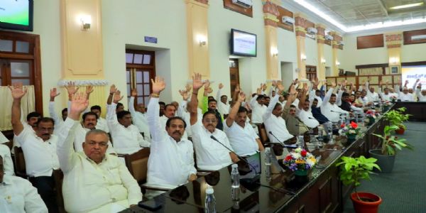ಕಾಂಗ್ರೆಸ್ ಶಾಸಕಾಂಗ ಪಕ್ಷದ ಸಭೆಯಲ್ಲಿ ಒಂದು ಸಾಲಿನ ನಿರ್ಣಯ ಅಂಗೀಕಾರ