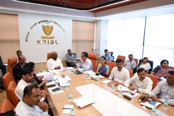 Khandre reviewed the progress Khandre reviewed the progress