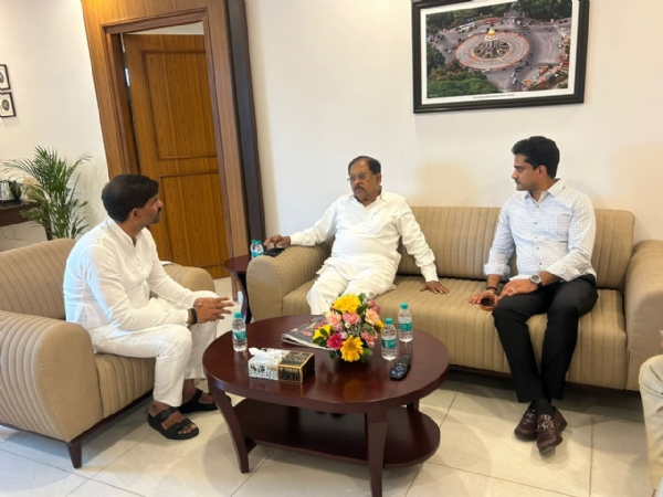 ಡಿಸಿಎಂ ಡಾ. ಜಿ. ಪರಮೇಶ್ವರ್ ಜೊತೆ ಶಾಸಕ ದ್ವಯರ ಸಮಾಲೋಚನೆ