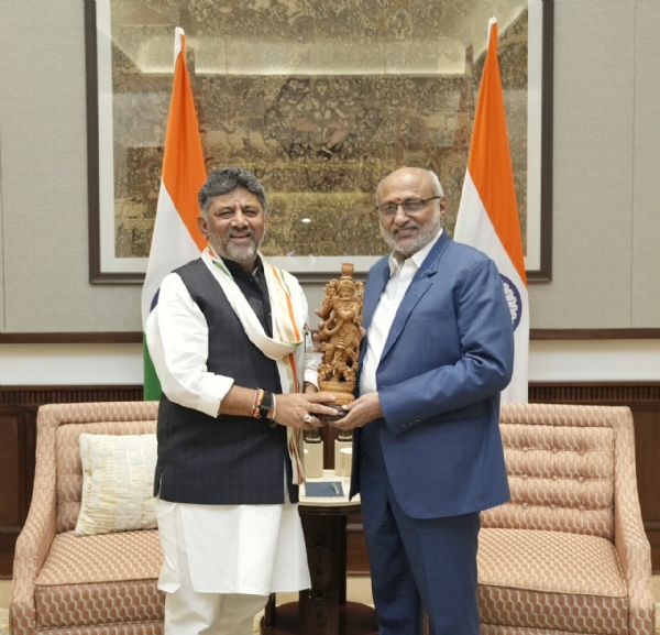 Cm meets VP Cm meets VP