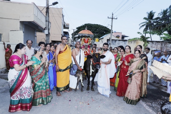 ಕೋಲಾರದ ಶಂಕರಮಠದಲ್ಲಿ ಸೀತಾರಾಮ ಕಲ್ಯಾಣೋತ್ಸವ ನಡೆಯಿತು. ಕೋಲಾರದ ಶಂಕರಮಠದಲ್ಲಿ ಸೀತಾರಾಮ ಕಲ್ಯಾಣೋತ್ಸವ ನಡೆಯಿತು.