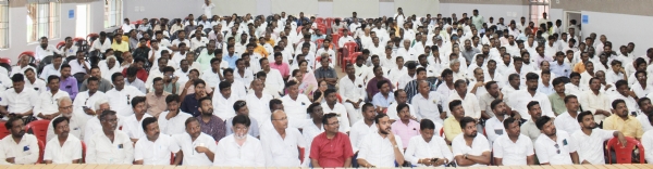 ಮತದಾರರಿಗೆ ಎನುಮರೇಷನ್ ಫಾರಂ ಸಿಗುವಂತೆ ನೋಡಿಕೊಳ್ಳಿ: ಡಾ. ಸುರೇಶ ಇಟ್ನಾಳ ಮತದಾರರಿಗೆ ಎನುಮರೇಷನ್ ಫಾರಂ ಸಿಗುವಂತೆ ನೋಡಿಕೊಳ್ಳಿ: ಡಾ. ಸುರೇಶ ಇಟ್ನಾಳ