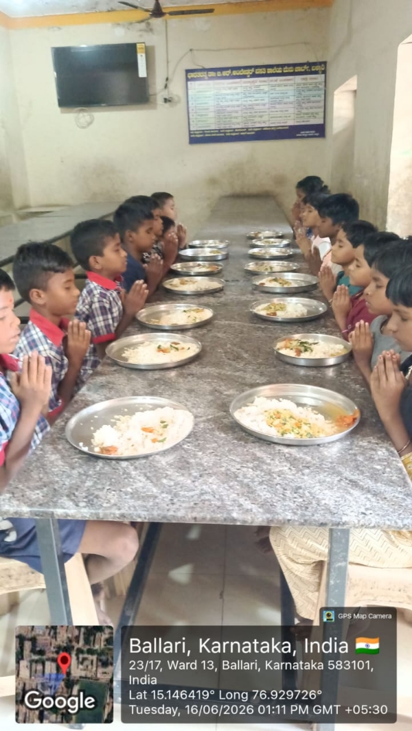ಬಳ್ಳಾರಿ : ಡಾ. ಬಿ.ಆರ್.ಅಂಬೇಡ್ಕರ್ ವಸತಿ ಶಾಲೆಯ ವಾರ್ಡನ್ ಬದಲಾವಣೆ, ಶಾಲೆ ಪ್ರಾರಂಭ