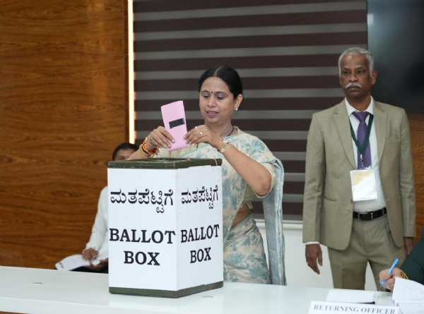 ಹೆಬ್ಬಾಳಕರ್ ಮತದಾನ