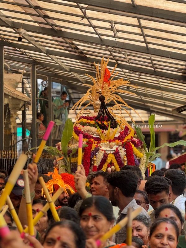 ಬೆಳ್ಳಿ ರಥ ಬೆಳ್ಳಿ ರಥ