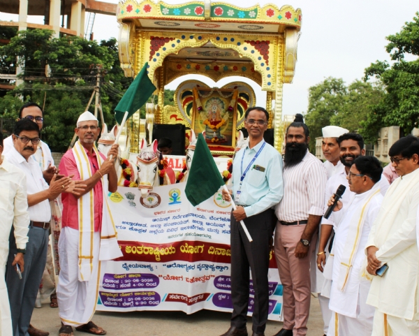 ಕೊಪ್ಪಳ : ಅಂತರಾಷ್ಟ್ರೀಯ ಯೋಗ ದಿನಾಚರಣೆ ,ಯೋಗ ಜಾಥಾ