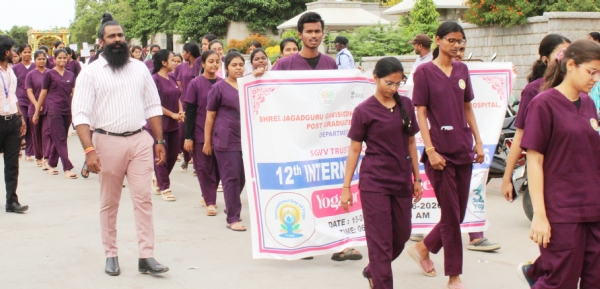 ಕೊಪ್ಪಳ : ಅಂತರಾಷ್ಟ್ರೀಯ ಯೋಗ ದಿನಾಚರಣೆ ,ಯೋಗ ಜಾಥಾ
