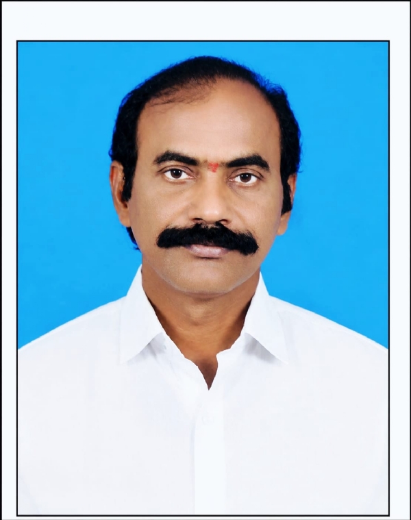 ಅಪಘಾತದಲ್ಲಿ ಮೃತ ವೀರಸೇನಾ ರೆಡ್ಡಿಗೆ ಅಂತಿಮ ನಮನ ಸಲ್ಲಿಸಿದ ಕಾಂಗ್ರೆಸ್ಸಿಗರು ಅಪಘಾತದಲ್ಲಿ ಮೃತ ವೀರಸೇನಾ ರೆಡ್ಡಿಗೆ ಅಂತಿಮ ನಮನ ಸಲ್ಲಿಸಿದ ಕಾಂಗ್ರೆಸ್ಸಿಗರು