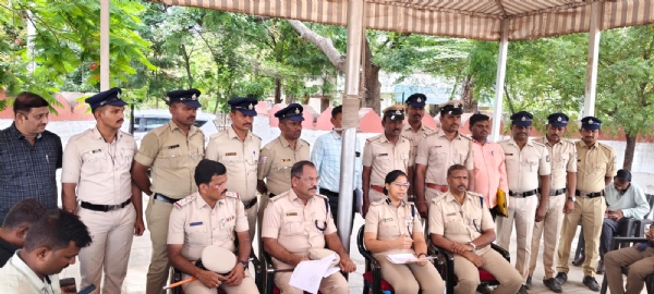 ಬಳ್ಳಾರಿಯ ದ್ವಿಚಕ್ರ ವಾಹನ ಕಳ್ಳನ ಬಂಧನ, 41 ಹೀರೋ ಹೋಂಡಾಗಳ ಜಪ್ತಿ