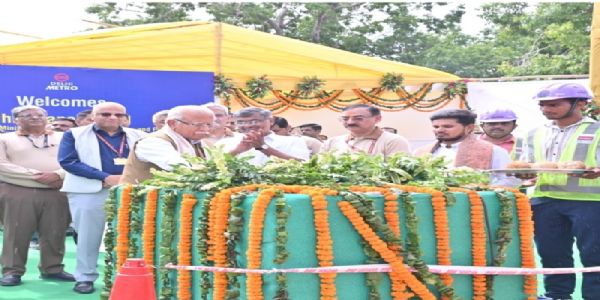 ದೆಹಲಿಯ ಕೇಂದ್ರ ಕಾರ್ಯಾಲಯ ಮೆಟ್ರೋ ನಿಲ್ದಾಣದಲ್ಲಿ ಸೆಂಟ್ರಲ್ ವಿಸ್ತಾ ಕಾರಿಡಾರ್ ಕಾಮಗಾರಿಗೆ ಚಾಲನೆ