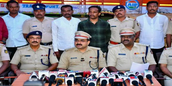 ಹನಿಟ್ರ್ಯಾಪ್ ; ಯುವಕನ ಅಪಹರಣ ಪ್ರಕರಣ, 8 ಆರೋಪಿಗಳ ಬಂಧನ