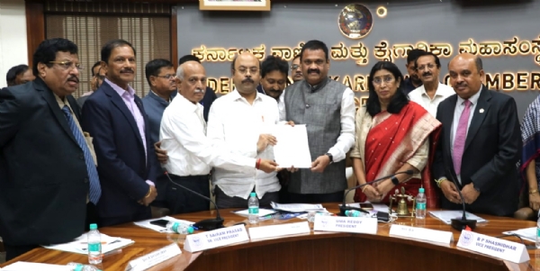 ಬಳ್ಳಾರಿ ಜಿಲ್ಲೆಯ ಕೈಗಾರಿಕಾ ಸಮಸ್ಯೆಗಳ ಪರಿಹಾರಕ್ಕೆ ಮನವಿ