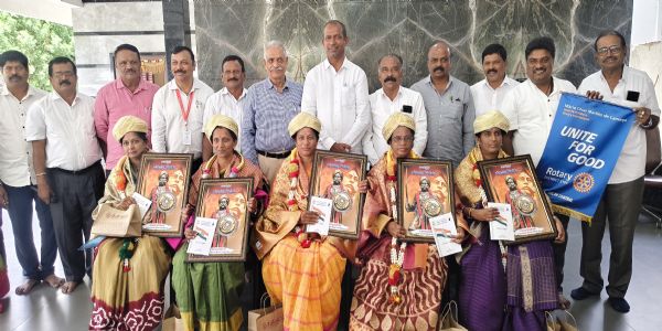 ಕೆಂಪೇಗೌಡ ಜಯಂತಿ ಪ್ರಯುಕ್ತ ಶಿಕ್ಷಕರಿಗೆ ಸನ್ಮಾನ