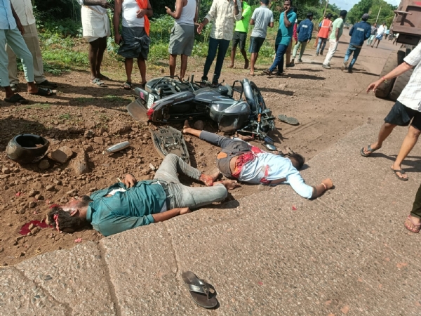 Lorry-two-wheeler collision: Two dead Lorry-two-wheeler collision: Two dead