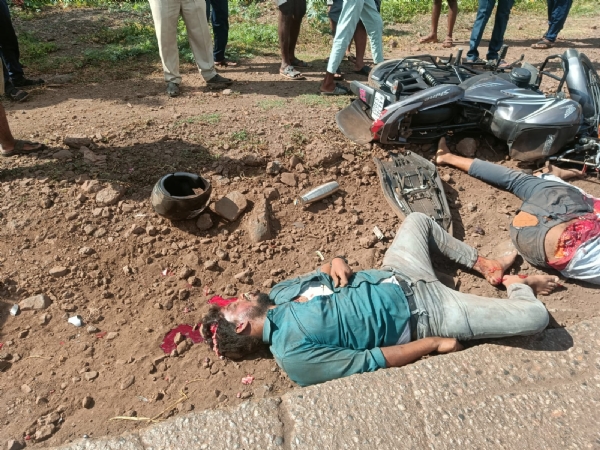 Lorry-two-wheeler collision: Two dead Lorry-two-wheeler collision: Two dead