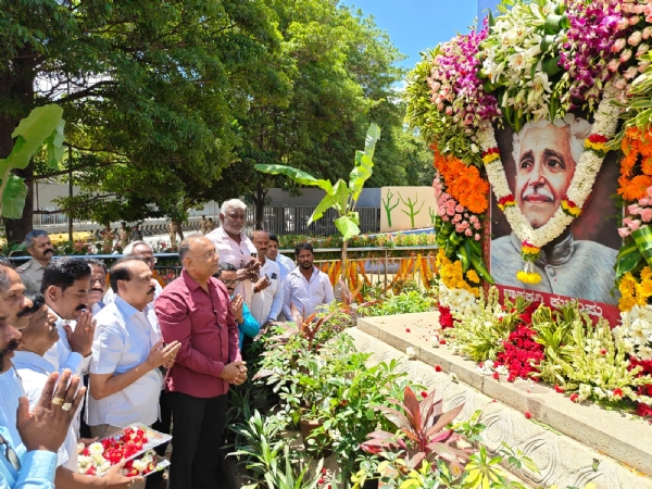 ದಿನೇಶ್ ಗುಂಡೂರಾವ್